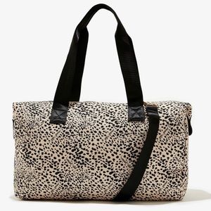 NWT Mali + Lili Weekender Bag